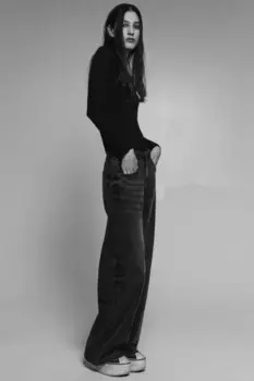 Джинсы широкие с молнией на поясе