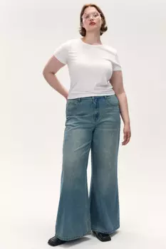 Джинсы широкие с резинкой на поясе