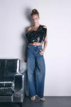 Джинсы широкие со средней посадкой