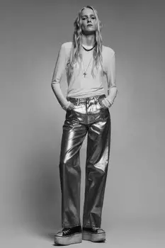 Джинсы straight fit с серебряным накатом