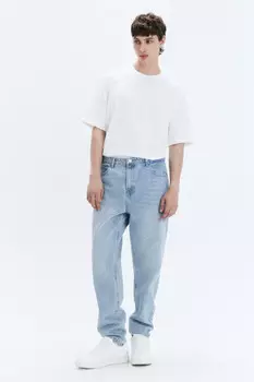 Джинсы tapered fit зауженные со средней посадкой
