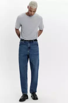 Джинсы зауженные со средней посадкой