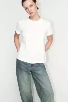 Футболка базовая с подвернутыми рукавами