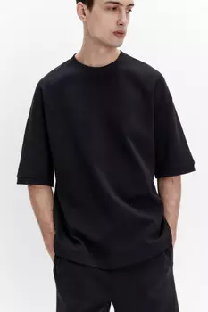 Футболка oversize из плотного трикотажа