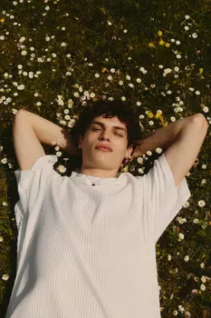 Футболка oversize из ткани в рубчик