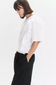 Футболка oversize с асимметричным воланом