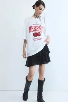 Футболка oversize с принтом и надписями