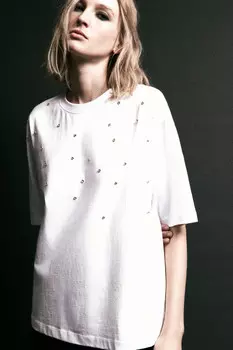Футболка oversize хлопковая со стразами
