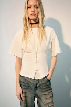 Футболка приталенная с корсетом на крючках