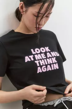 Футболка прямая с принтом-надписью