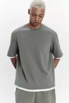 Футболка с имитацией второго слоя