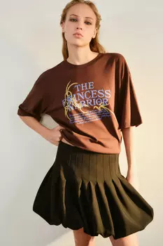 Футболка с принтом