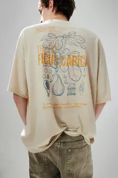 Футболка с принтом и открытыми срезами