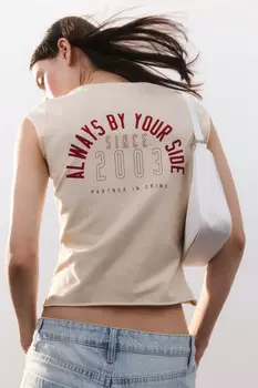 Футболка с принтом и рукавами-крылышками