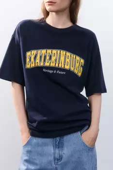 Футболка с принтом-надписью