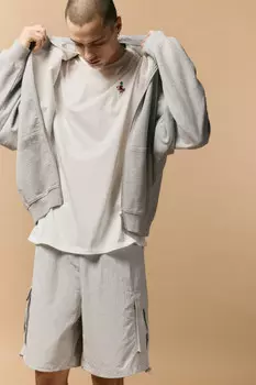 Футболка с вареным эффектом и вышивкой