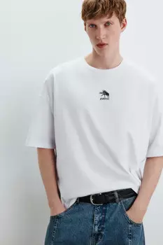 Футболка с вышивкой и надписью