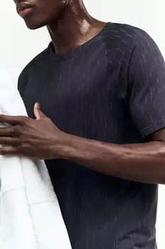 Футболка спортивная бесшовная