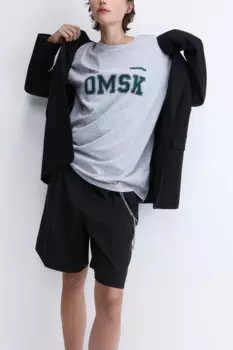 Футболка свободная с принтом-надписью