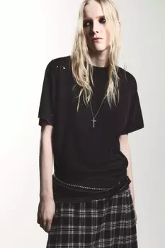 Футболка свободная с состаренным эффектом