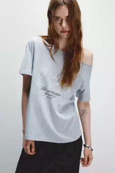 Футболка-топ с открытым плечом