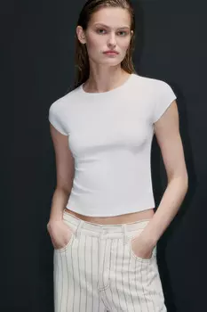 Футболка-топ с укороченными рукавами