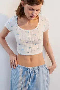 Футболка-топ с вырезом на пуговицах