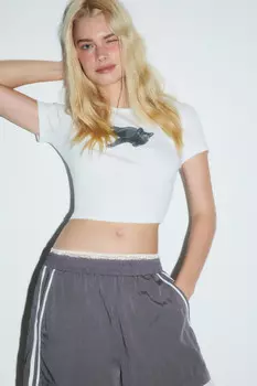 Футболка-топ укороченная с принтом