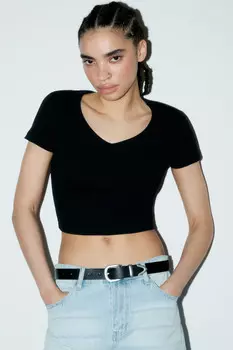 Футболка-топ в рубчик с V-вырезом