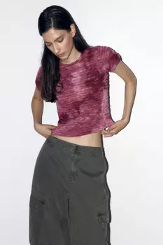 Футболка укороченная рваная с принтом