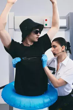 Футболка унисекс с надписью