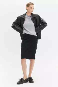 Юбка до колена облегающая с разрезом