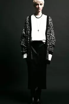 Юбка-карандаш миди с молнией спереди