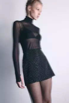 Юбка мини прямая костюмная со стразами