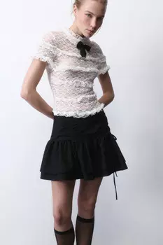 Юбка мини пышная с воланом и бельевым кружевом