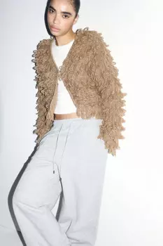 Кардиган на крючках с бахромой