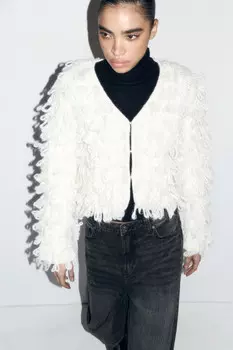 Кардиган на крючках с бахромой