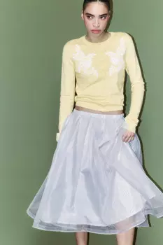 Кардиган на пуговицах с цветочной вышивкой