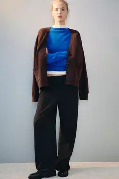 Кардиган на пуговицах с карманами