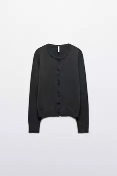 Кардиган на пуговицах с круглым вырезом