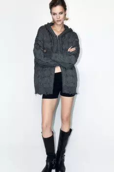 Кардиган oversize вязаный рваный с капюшоном