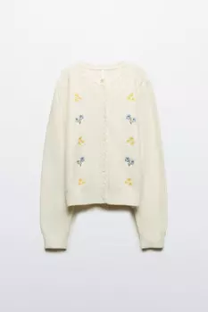 Кардиган с оборками и вышивкой