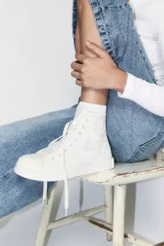 Кеды высокие с декоративной бахромой