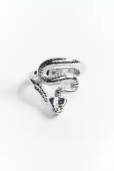 Кольцо в виде объемной змеи