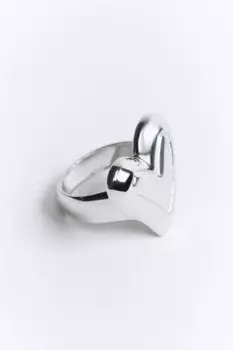 Кольцо серебристое с сердечком