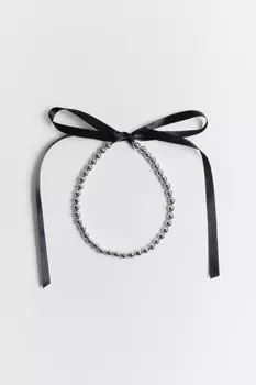 Колье-чокер из металлических бусин