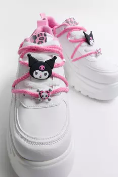 Кроссовки на платформе с декором