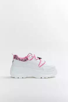 Кроссовки на платформе с декором