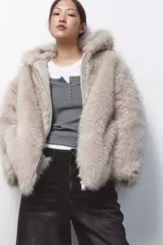 Куртка-бомбер из искусственного меха с капюшоном