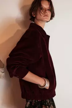 Куртка-бомбер из вельвета